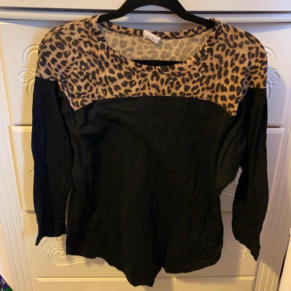 Victoria’s Secret Pink Leopard print long sleeve